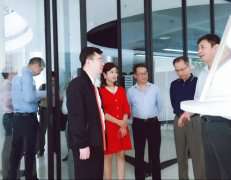 广东省工业和信息化局莅临火博体育-火博体育(中国)调研制造业创新中心建设情况 